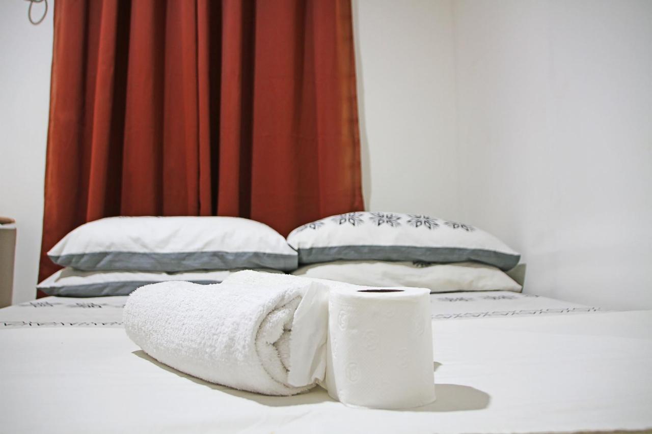 Mario'S Travellers Inn Coron Zewnętrze zdjęcie