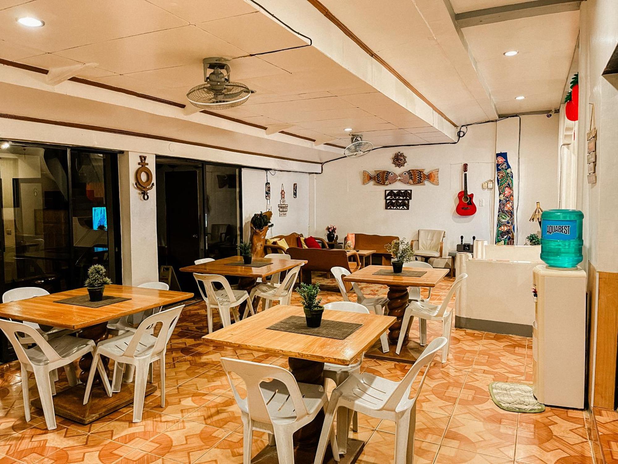 Mario'S Travellers Inn Coron Zewnętrze zdjęcie