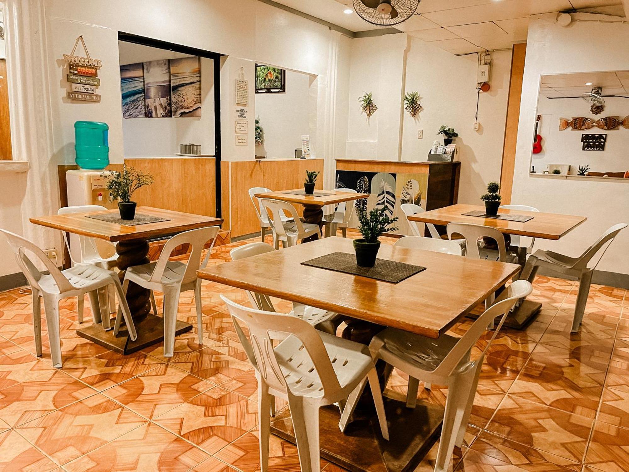 Mario'S Travellers Inn Coron Zewnętrze zdjęcie