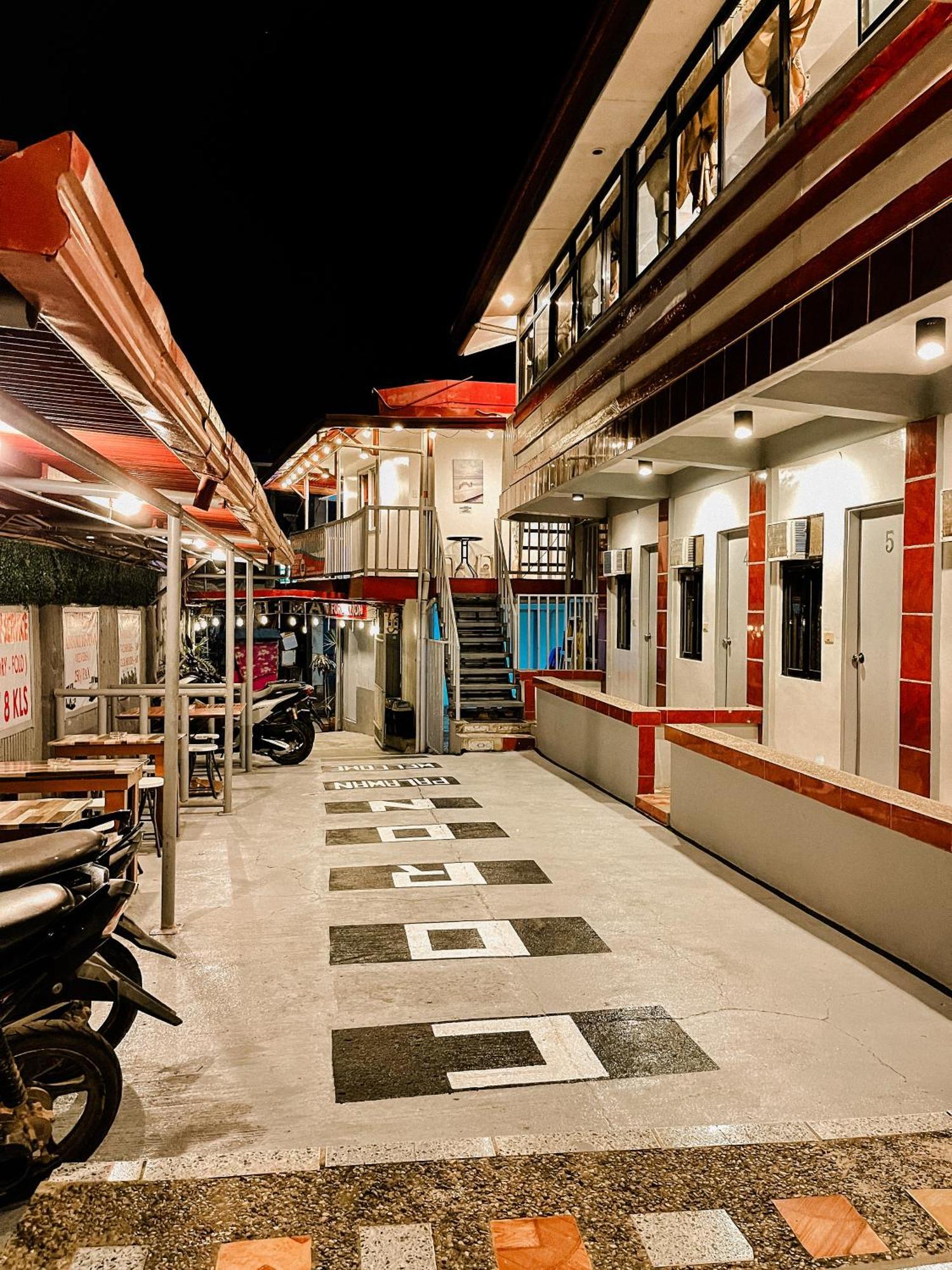 Mario'S Travellers Inn Coron Zewnętrze zdjęcie