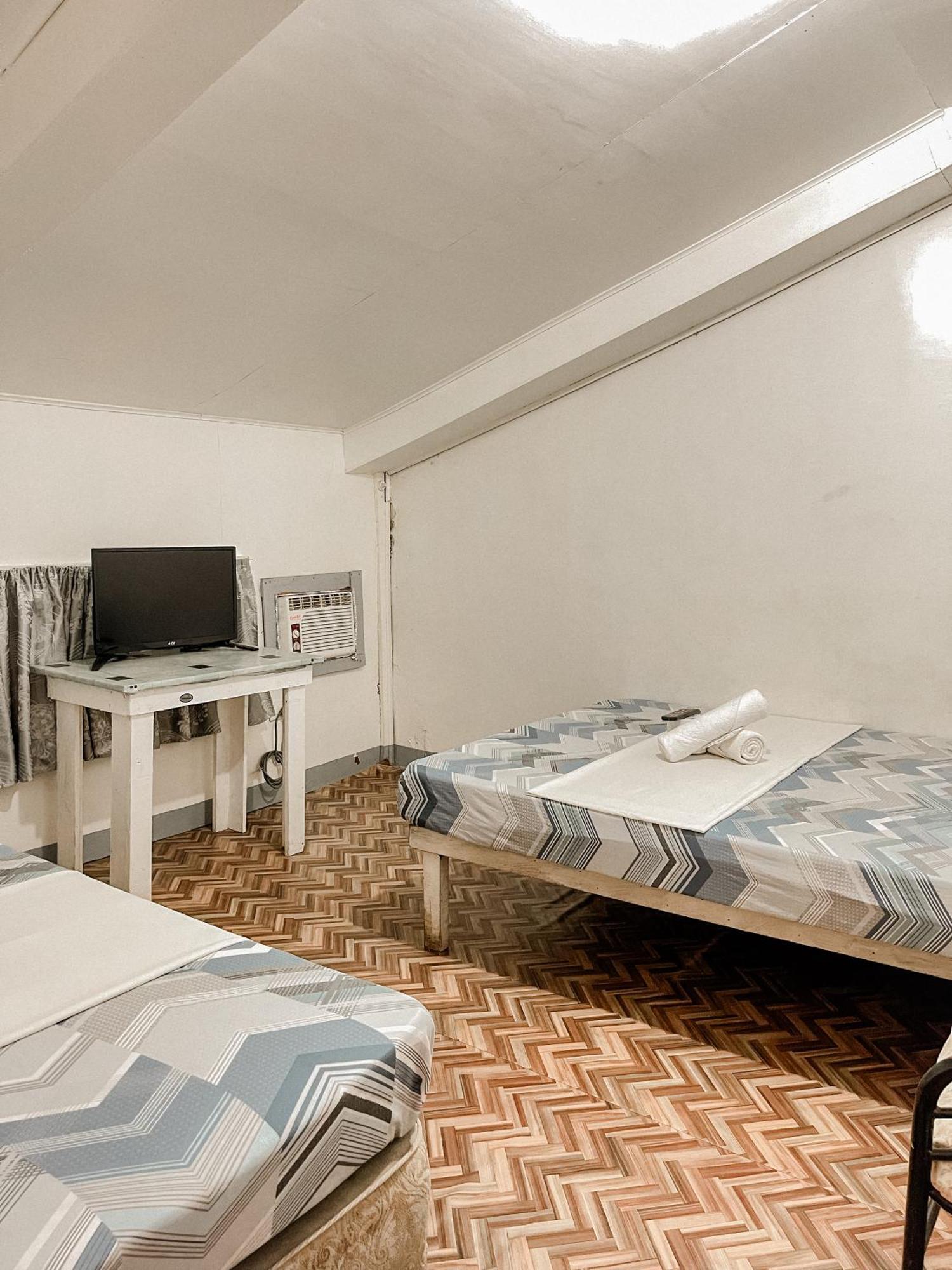 Mario'S Travellers Inn Coron Zewnętrze zdjęcie